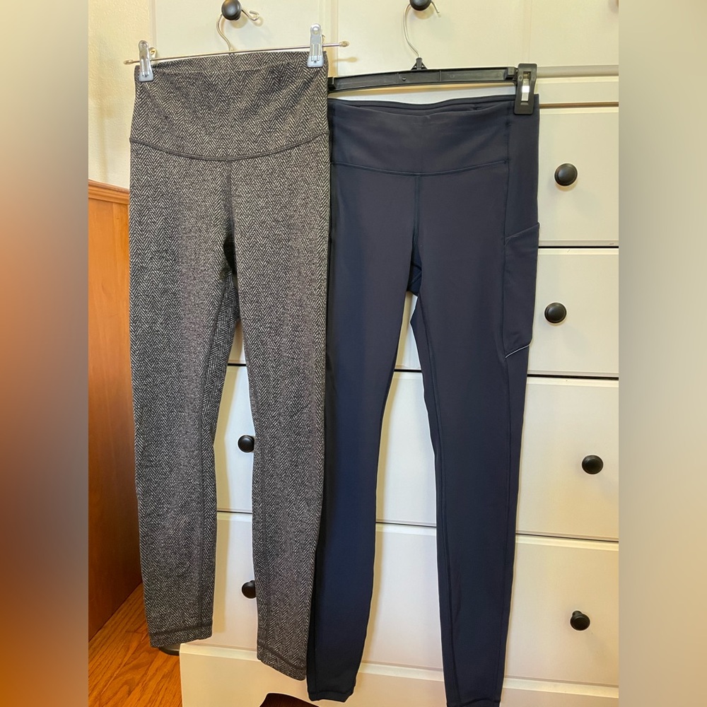 Lululemon size 4 leggings.